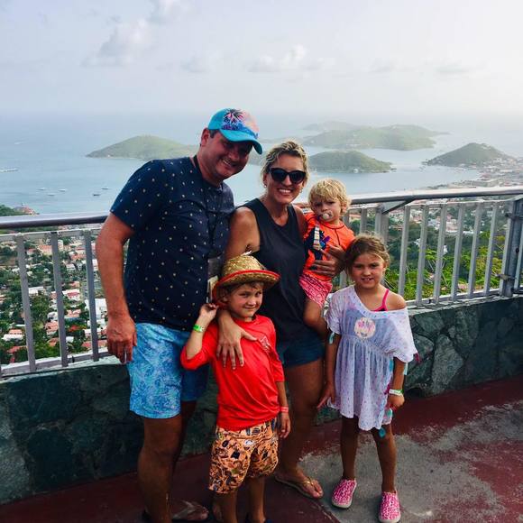 Meet your Posher, Tia - Picture 1 of 1